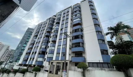 Apartamento mobiliado com 3 dormitórios no Centro