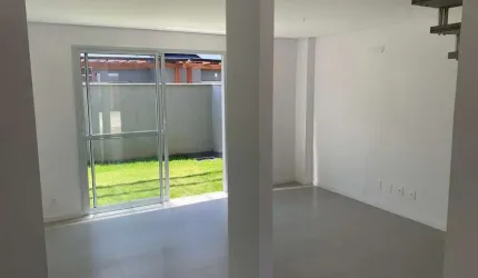 Casa de 2 andares à venda no Morro das Pedras