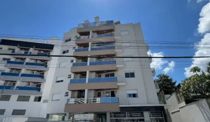 Apartamento à venda em Itacorubi com 129 m², 3 qua