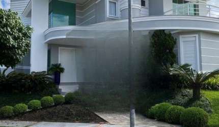 Casa à venda em Jurere Oeste com 465 m², 4 quartos