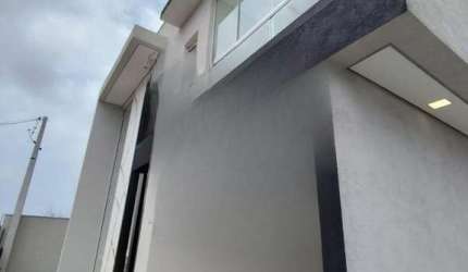Casa à venda em Rio tavares central com 156 m², 3