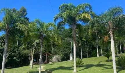 Casa de 3 dormitórios à venda no Cacupé