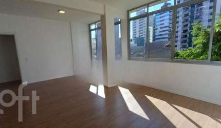 Apartamento à venda em Centro com 108 m², 3 quarto