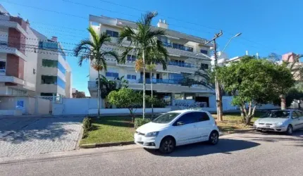 Apartamento de 3 dormitórios no Campeche