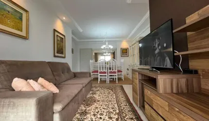 Apartamento mobiliado de 3 dormitórios no Estreito