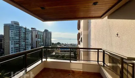 Apartamento à venda em Agronômica com 128 m², 3 qu