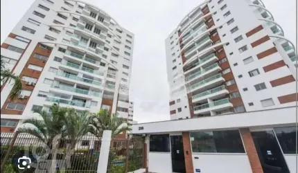 Apartamento à venda em Barreiros com 97 m², 3 quar