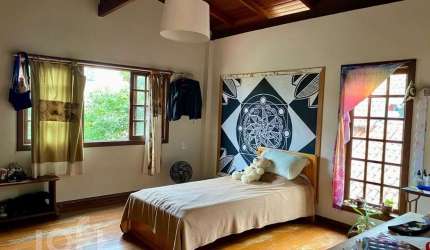 Casa à venda em Rio tavares central com 200 m², 6