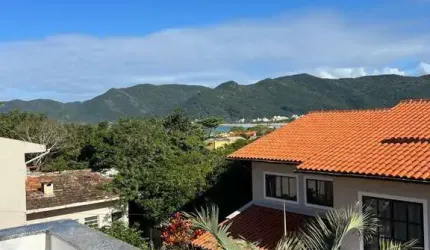 Casa à venda em Pântano do Sul com 305 m², 4 quart