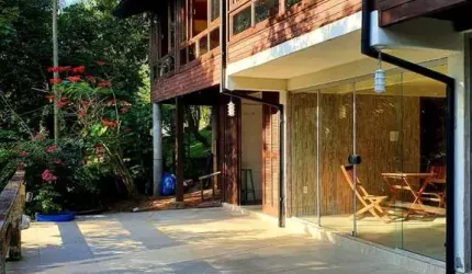 Casa de 4 dormitórios à venda no Córrego Grande