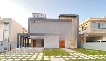 Casa à venda em São João do Rio Vermelho com 242 m