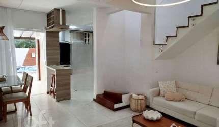 Casa à venda em Canasvieiras com 134 m², 3 quartos