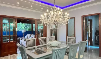 Casa à venda em São João do Rio Vermelho com 270 m