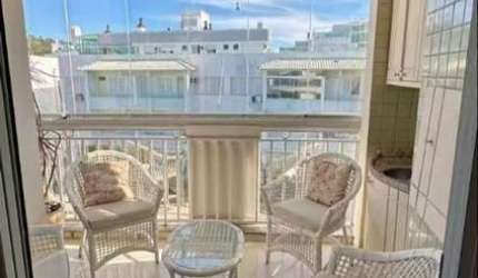 Apartamento à venda em Canasvieiras com 98 m², 3 q