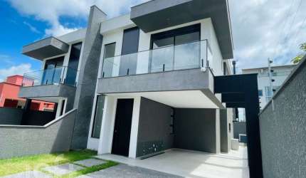 Casa à venda em Ingleses com 172 m², 3 quartos, 3
