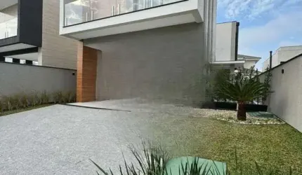 Casa à venda em Ingleses com 209 m², 4 quartos, 3