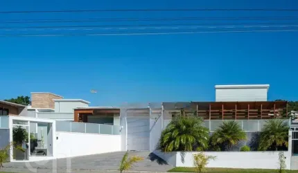 Casa à venda em Ingleses com 135 m², 4 quartos, 2