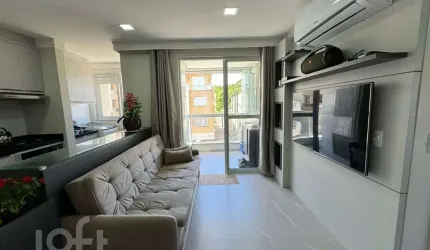 Apartamento à venda em Ingleses com 60 m², 2 quart