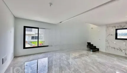 Casa à venda em Ingleses com 400 m², 4 quartos, 4