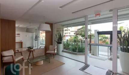 Apartamento à venda em Canasvieiras com 82 m², 2 q