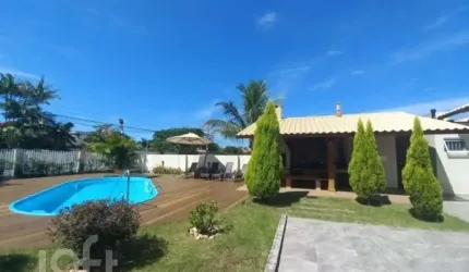 Casa à venda em Ingleses com 549 m², 3 quartos, 2