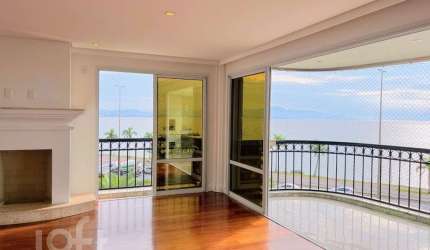 Apartamento à venda em Agronômica com 316 m², 4 qu