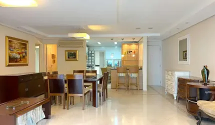 Apartamento à venda em Agronômica com 143 m², 3 qu