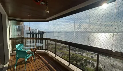 Apartamento de 4 dormitórios à venda na Agronômica