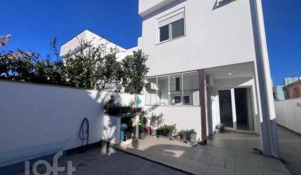 Casa à venda em Moenda com 118 m², 3 quartos, 1 su