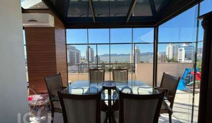 Apartamento à venda em Estreito com 151 m², 3 quar