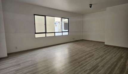 Apartamento à venda em Centro com 109 m², 3 quarto