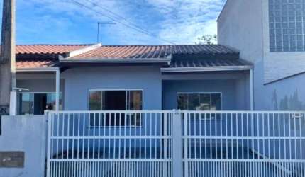 Casa com 02 quartos, a venda próximo ao corpo de bombeiros em Itapoá/SC
