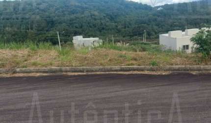 Terreno à venda na Rua Altamiro Guilherme de Lemos, 1, São Giácomo, Caxias do Sul por R$ 150.000