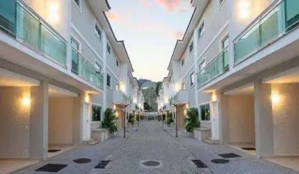Casa com 3 quartos à venda, 156 m² por R$ 449.000 - Taquara - Rio de Janeiro/RJ