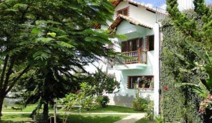 Casa com 4 quartos à venda, 344 m² por R$ 1.500.000 - Golfe - Teresópolis/RJ