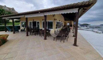 Casa com 4 quartos à venda, 250 m² por R$ 1.900.000 - Angra dos Reis - Angra dos Reis/RJ