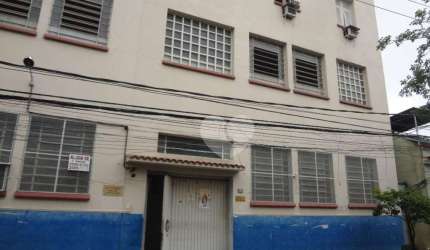 Prédio Comercial ou Residencial - Edifício misto com 2 Lojas e 8 Apartamentos. São Cristovão/RJ.