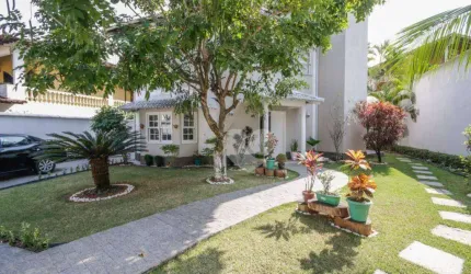 Casa 4 suítes,450 m² terreno,438 m² área  R$ 5.500.000 - Condomínio Santa Lucia -Barra da Tijuca