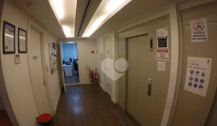 Oportunidade Empresas !! Prédio à venda totalmente reformado -  dois elevadores - desocupado -1471 m² por R$ 6.000.000 - Centro - Rio de Janeiro/RJ