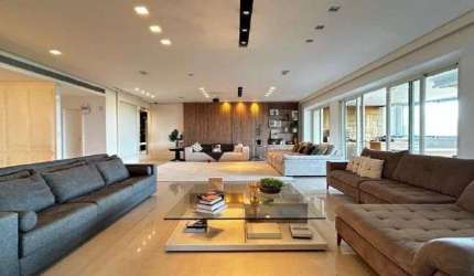 Condomínio Riserva Uno - Excelente e amplo apartamento com 555m2, vista indevassável. Para quem busca  Luxo e Sofisticação.