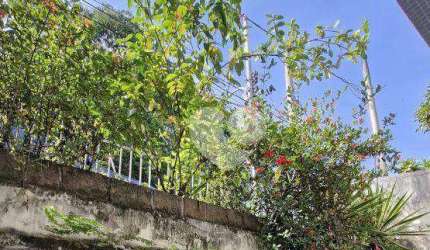 Santa Teresa, colado ao Largo dos Guimaraes!! 2 quartos com dependências, vaga escriturada, excelente localização, R$675,000,00