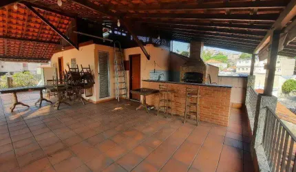 Casa triplex com 5 quartos, 5 vagas de garagem em Condomínio Fechado, Benfica, Rio de Janeiro/RJ