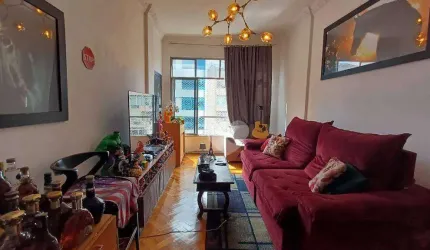 Apartamento 03 quartos na Tijuca, vaga garagem, área serviço, colado ao metrô Saens Pena.