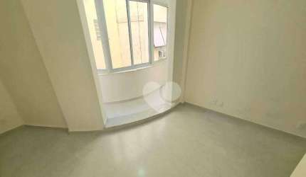 Sala quarto - reformado - andar alto - fundos - silencioso -por R$ 500.000 - Catete - Rio de Janeiro/RJ