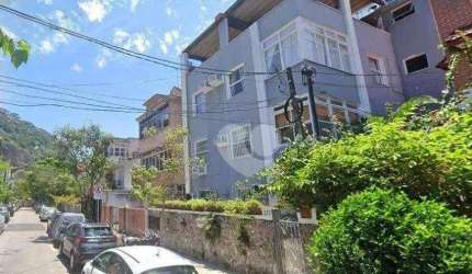 Urca, um dos bairros mais exclusivos e tranquilos do Rio de Janeiro. Este apartamento de 80m² e está pronto p voce!