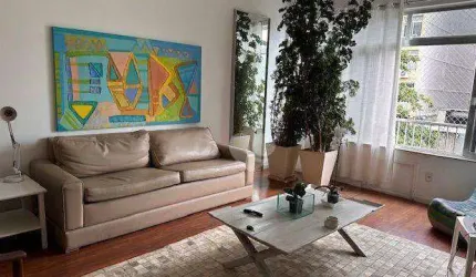 Apartamento com 3 quartos, no quadrilátero do charme em Ipanema