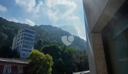 Apartamento 3 quartos, um por andar, a venda Jardim Botanico