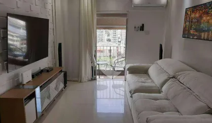 Apartamento 02 quartos, suite, área serviço, lazer com piscina, vaga garagem, portaria 24 horas.