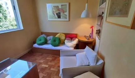 Lindo sala quarto(original 2) Dona Mariana -reformado - indevassável- R$680.000,00 - Botafogo - RJ