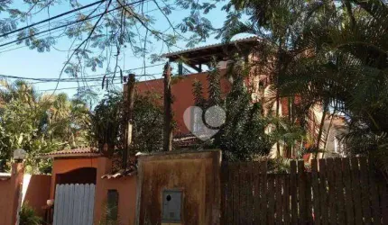 Casa com 4 quartos à venda, 254 m² por R$ 790.000 - Vargem Pequena - Rio de Janeiro/RJ